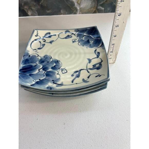Asian Dinner Plate Set of 4 9" Square Blue Floral Pottery Ceramics - Picture 5 of 5